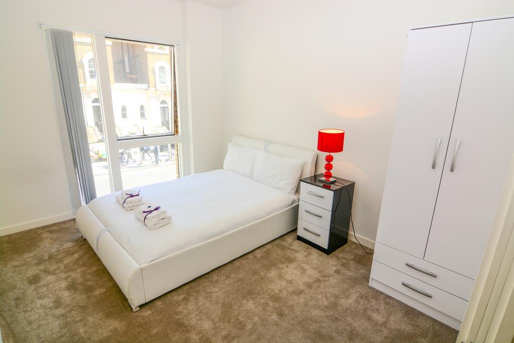 Apartment Wharf - Cambridge Av ลอนดอน ภายนอก รูปภาพ