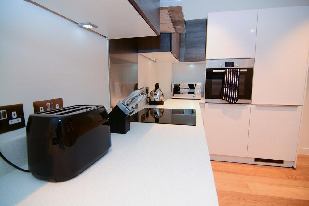 Apartment Wharf - Cambridge Av ลอนดอน ภายนอก รูปภาพ