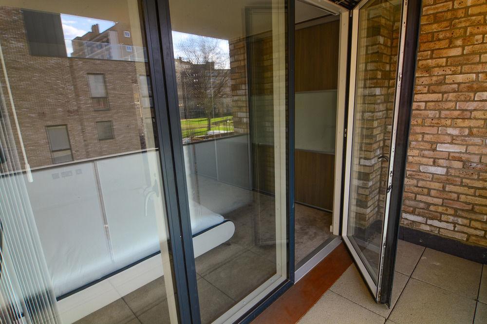 Apartment Wharf - Cambridge Av ลอนดอน ภายนอก รูปภาพ