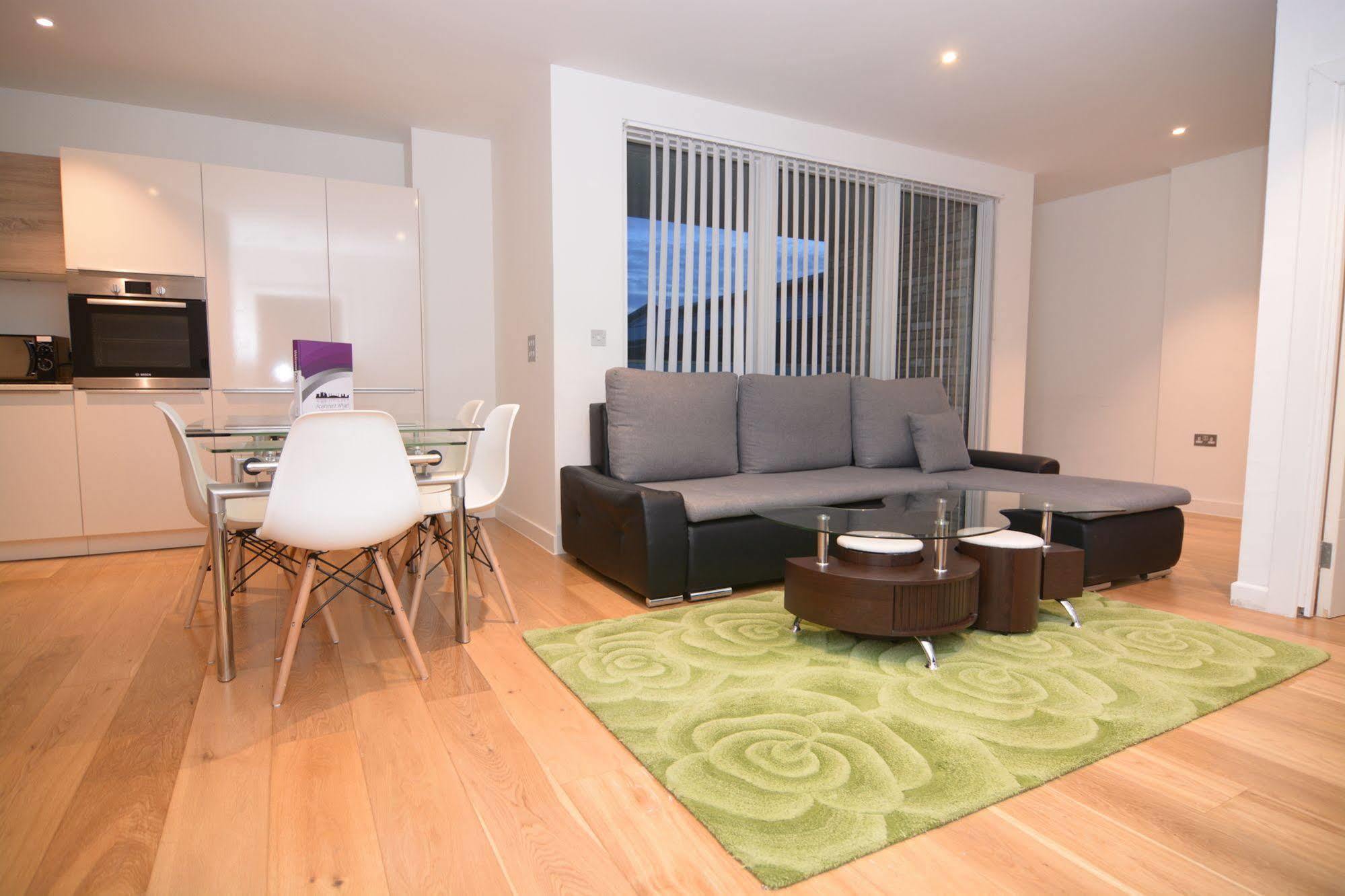 Apartment Wharf - Cambridge Av ลอนดอน ภายนอก รูปภาพ