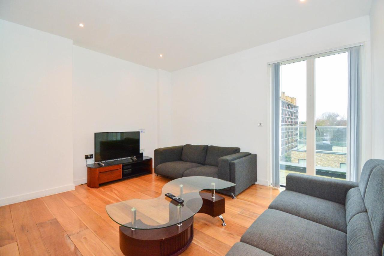 Apartment Wharf - Cambridge Av ลอนดอน ภายนอก รูปภาพ